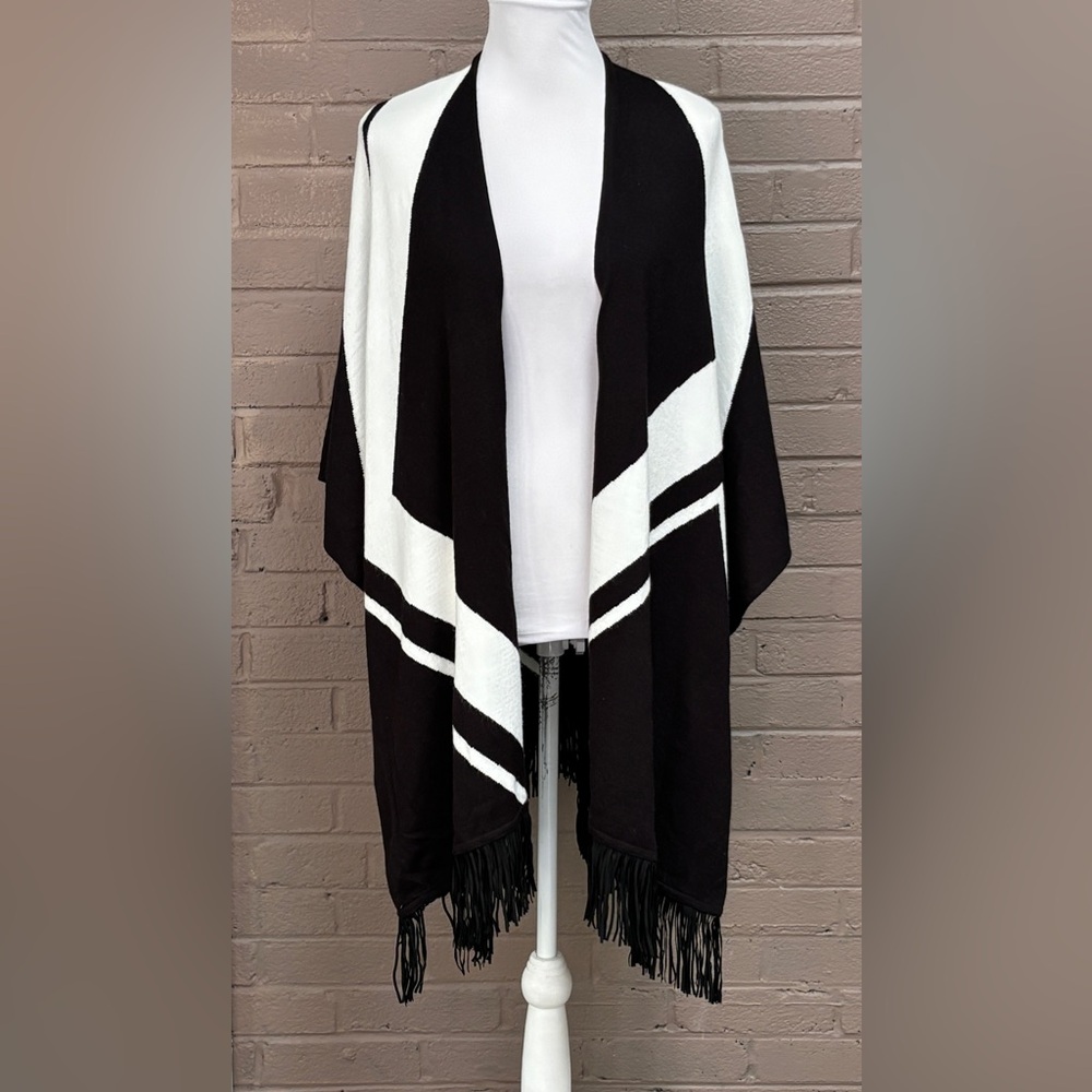 Chico’s NWT fringe sweater Ruana S/M